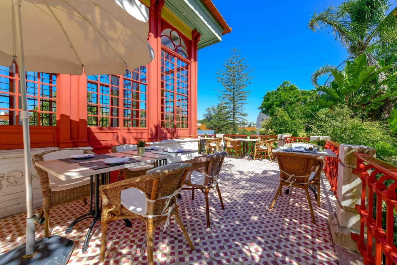 Pestana Palace Lisboa Hotel & National Monument - The Leading Hotels Of The World Esterno foto The restaurant's terrace
