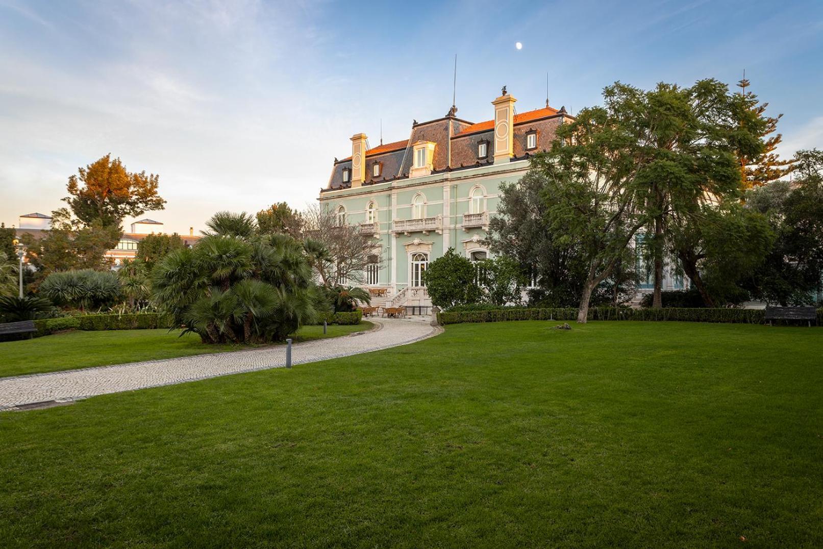 Pestana Palace Lisboa Hotel & National Monument - The Leading Hotels Of The World Esterno foto The Westin Athens
